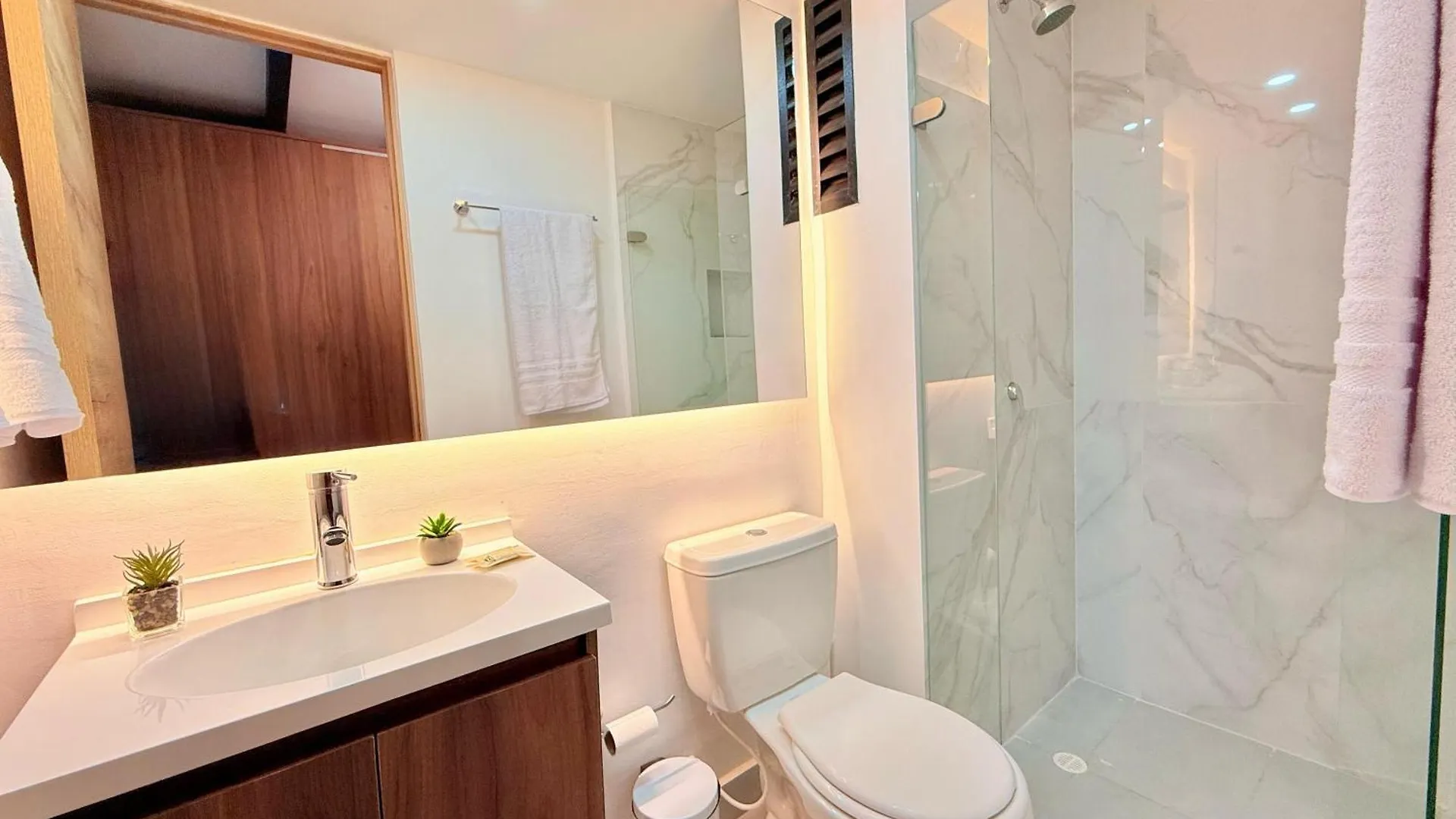 Apartment Acogedor Apartamento En Cedritos Bogota